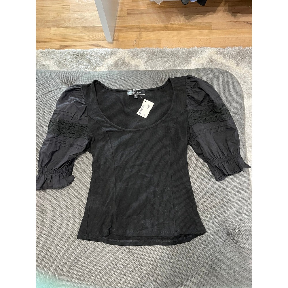 NEW! Cute black puffy shortsleeve‎ Top medium
